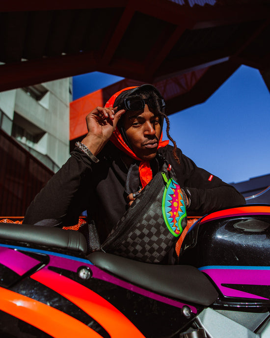 Sprayground SLIME TAKEOVER SAVVY CROSSBODY