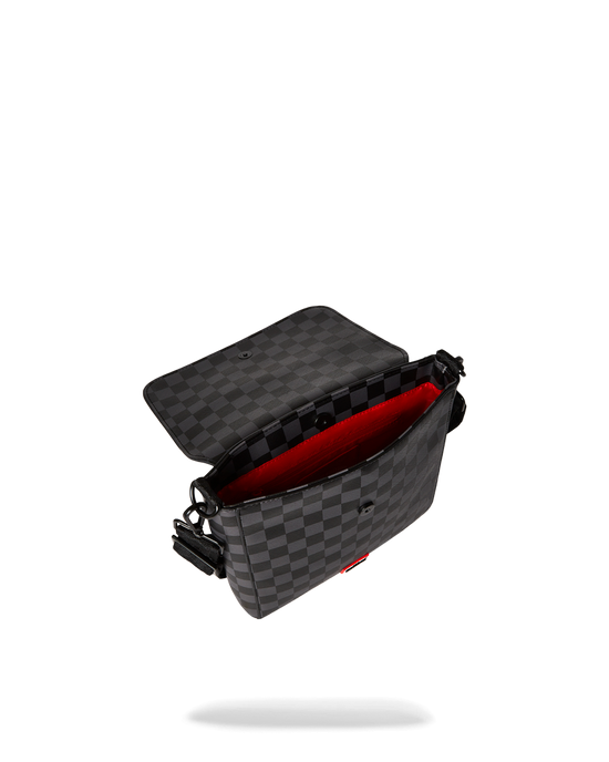 Sprayground SNOOPY DAY OFF MESSENGER SLING BAG