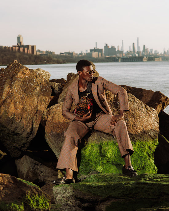 Sprayground TAKEOVER THE THRONE BACKPACK SLING