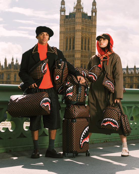 Sprayground THE PRIVATE JET SHARK CLUB CROSSOVER CLUTCH