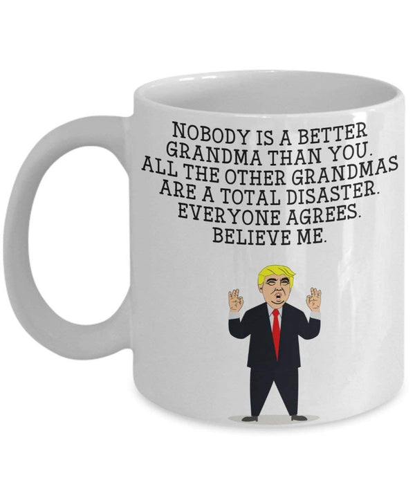 spreadpassion Funny grandmatrump Head Becher – Donald Trump Kaffeetasse – Neuheit Geschenkidee Oma Gag Idee Präsident