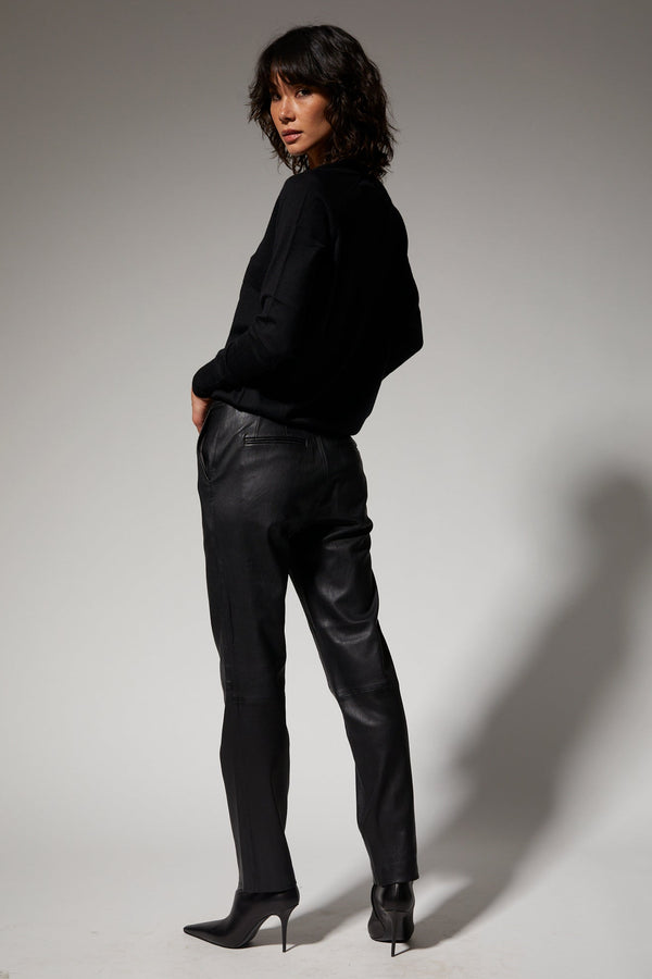 Sprwmn Black Cashmere V-Neck Sweater Black