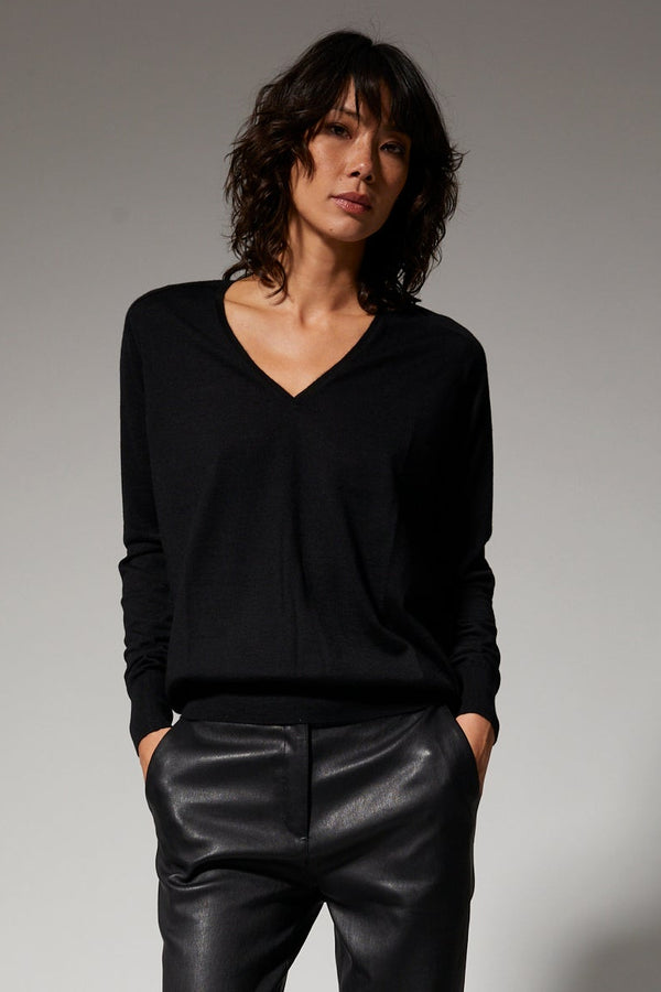 sprwmn Black Cashmere V-Neck Sweater Black