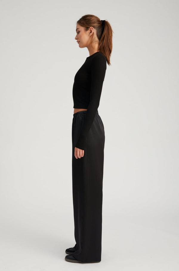 Sprwmn Black Rib Cropped Long Sleeve Tee Black