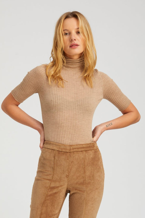 sprwmn Camel Cashmere Turtleneck Camel
