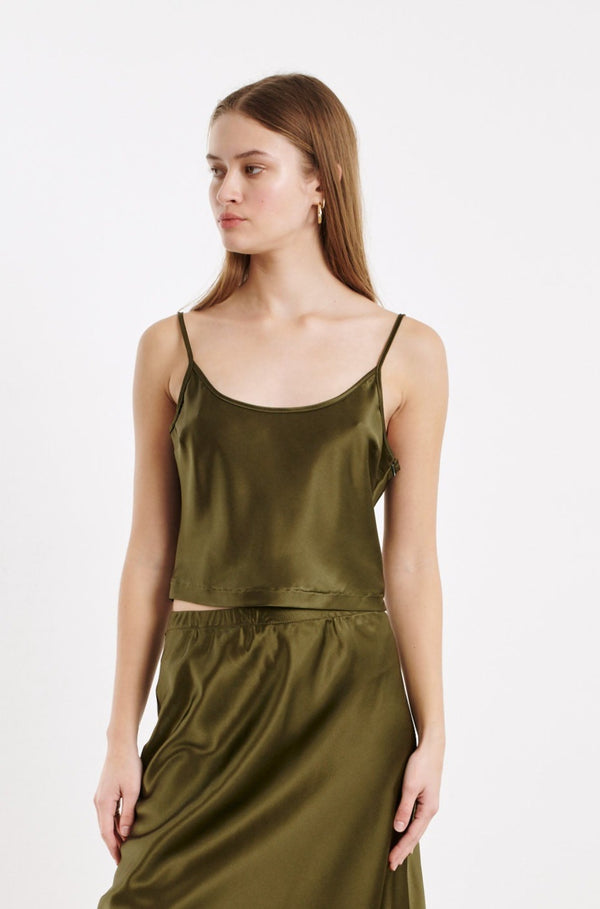 sprwmn Moss Silk Cropped Scoop Neck Cami Moss