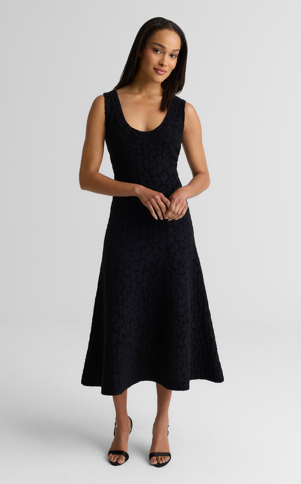 st. john Belinda Dress In Velvet Leopard Jacquard BKMU