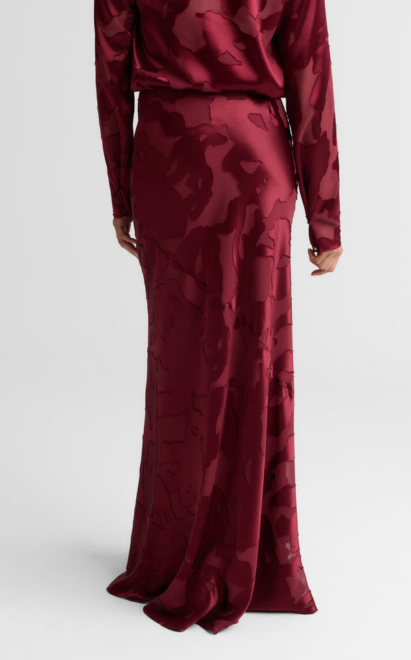 St. John Beverly Skirt In Satin Abstract Burnout BORX