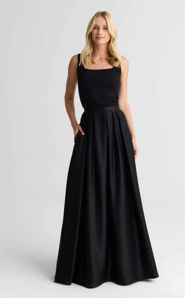 st. john Bethany Skirt In Liquid Satin BK00