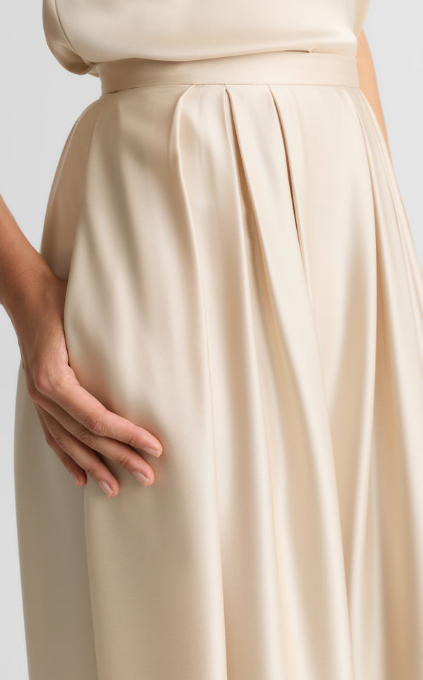 St. John Bethany Skirt In Liquid Satin LATT
