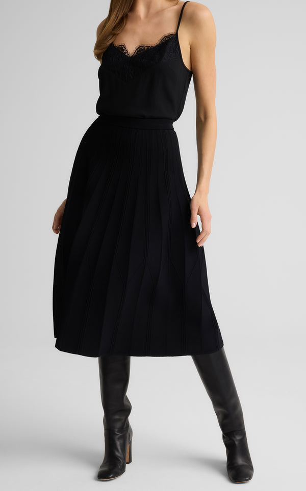 St. John Edith Skirt In Valley Knit BK00