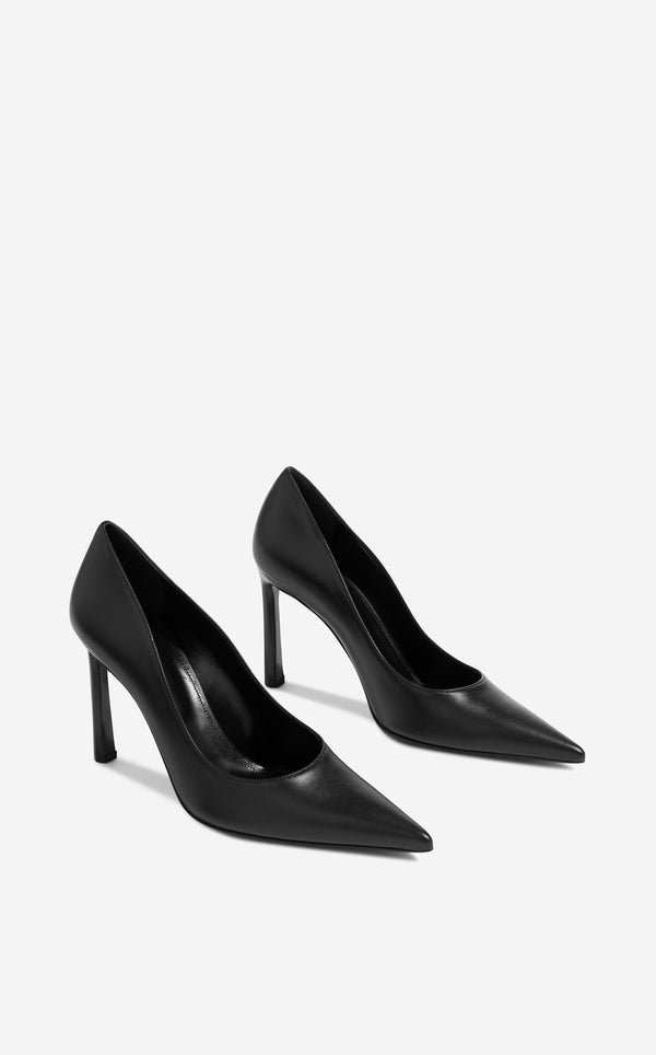 St. John Eleganza Leather Pump BK00