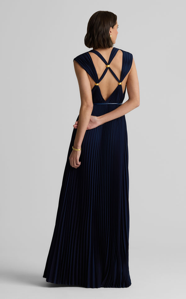 St. John Emery Gown In Lightweight Crepe NV00