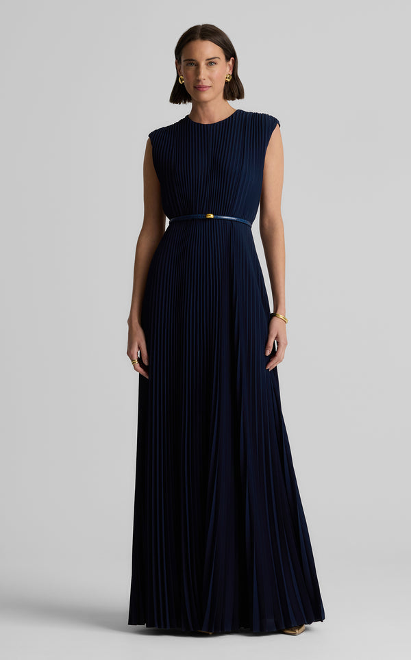 st. john Emery Gown in Lightweight Crepe NV00