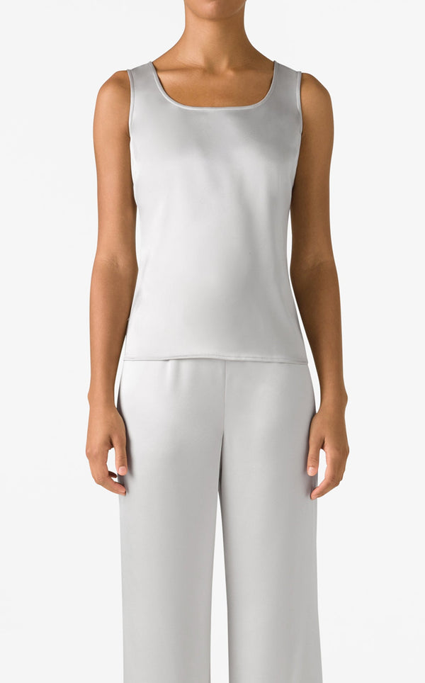 st. john Liquid Satin Shell - Platinum PTNU