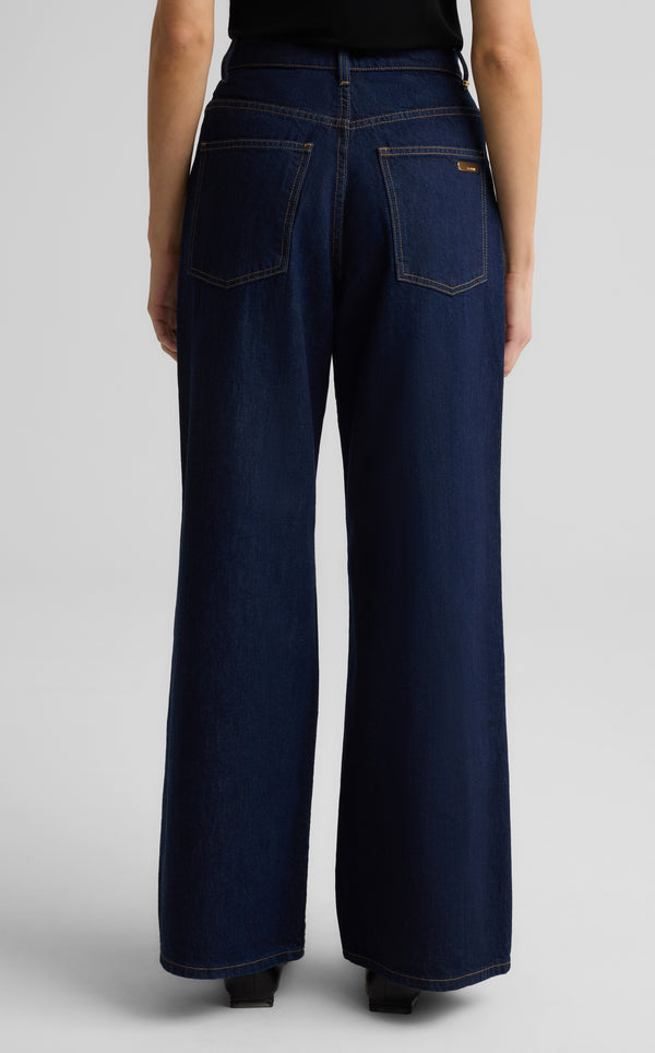 St. John Paseo Jean RINS