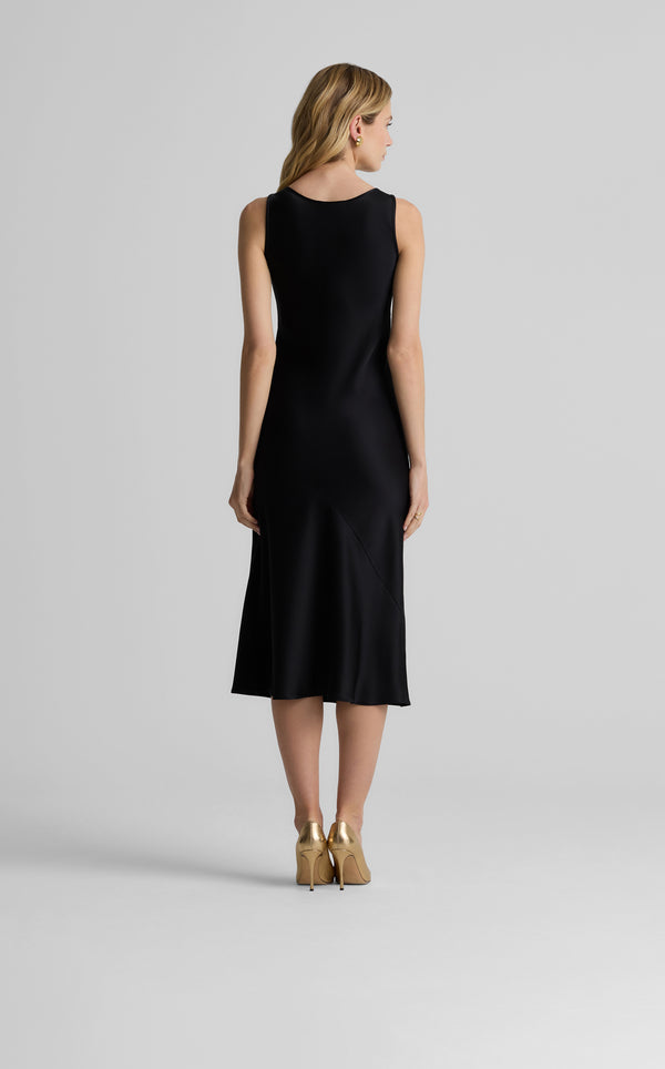 St. John Sara Dress In Liquid Satin BK00