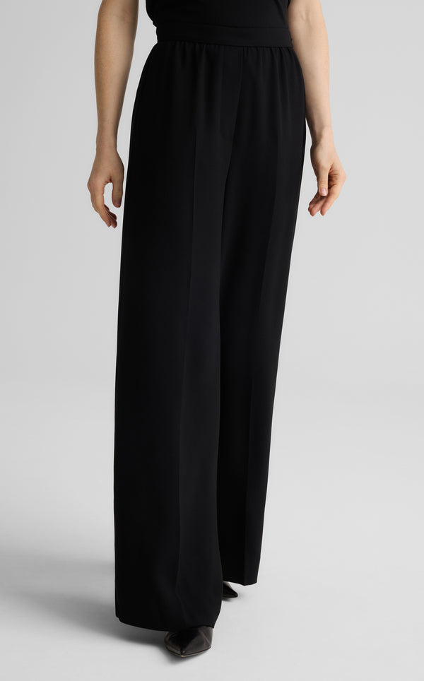 St. John Tabitha Pant In Satin Back Crepe BK00