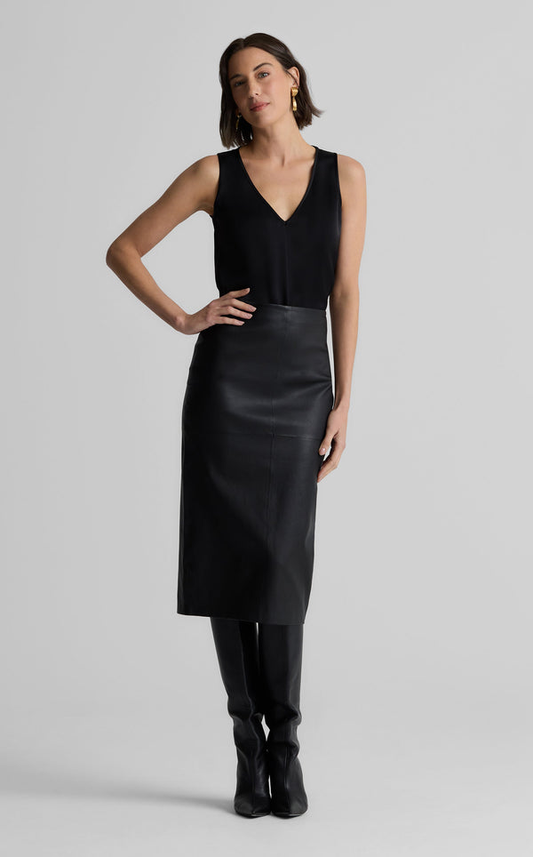 St. John Vera Top In Liquid Satin BK00