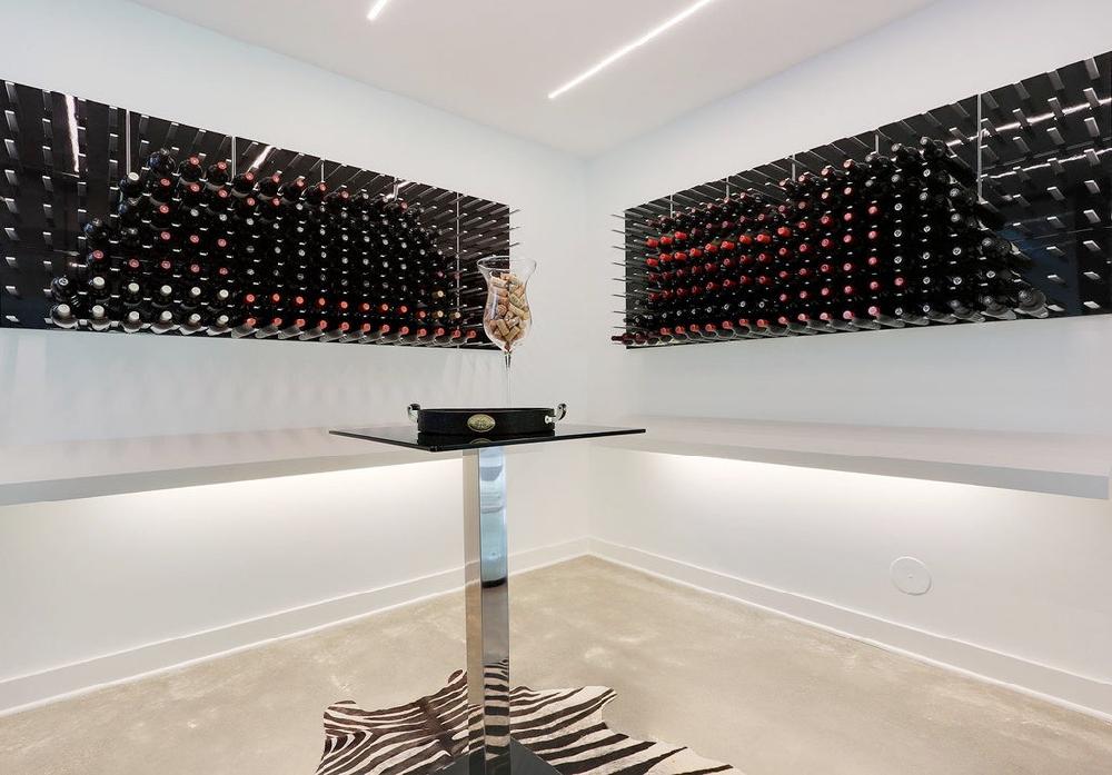 Stact Luxury Wine Racks STACT - High-Gloss Piano Black