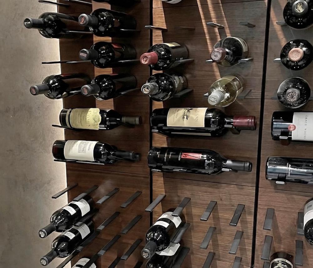 Stact Wall-mounted Wine Racks STACT - Walnut & Black