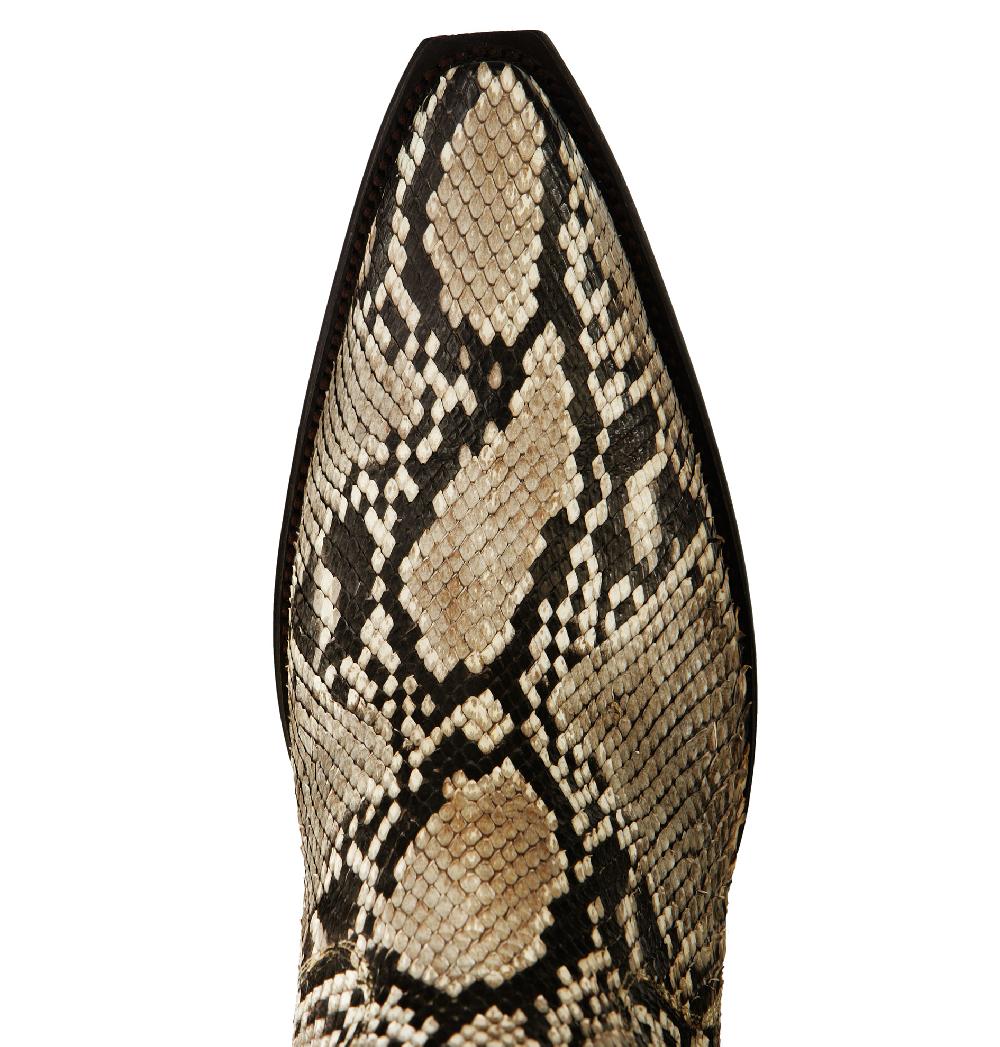 Stallion Boots & Leather Goods Borneo