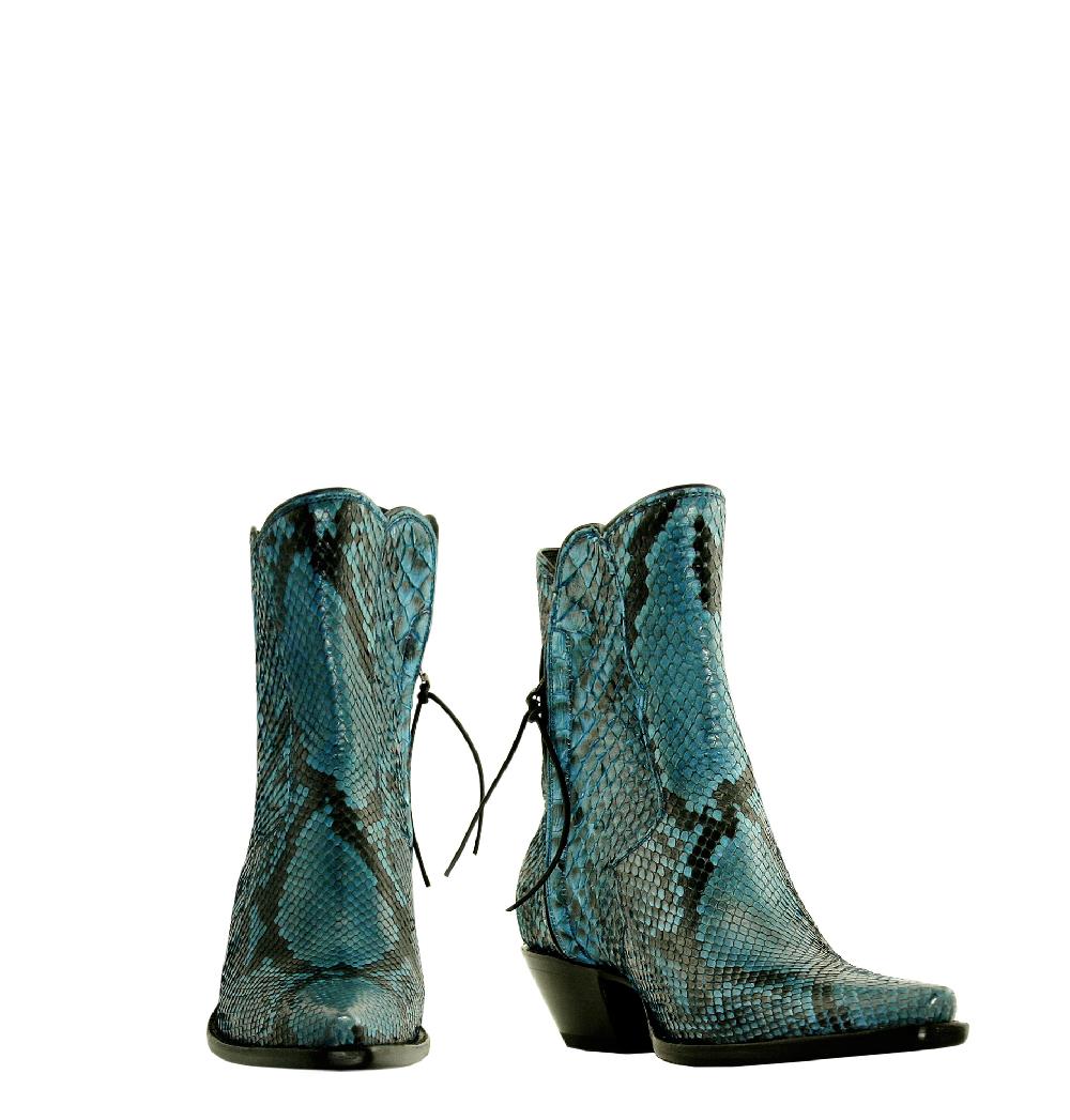 stallion boots & leather goods Gstaad