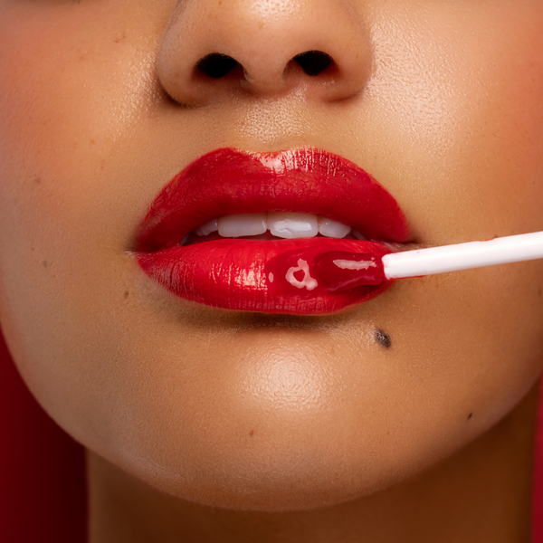 Standard Iconic Lip Stain (Classic Red)