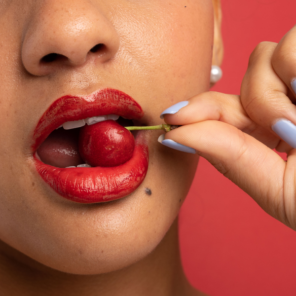 Standard Iconic Lip Stain (Classic Red)