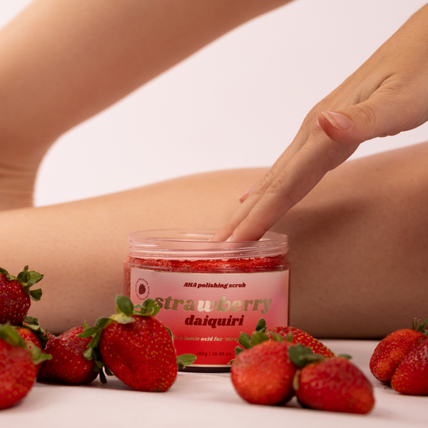 Standard Strawberry Daiquiri - AHA Glycolic & Lactic Acid Body Scrub