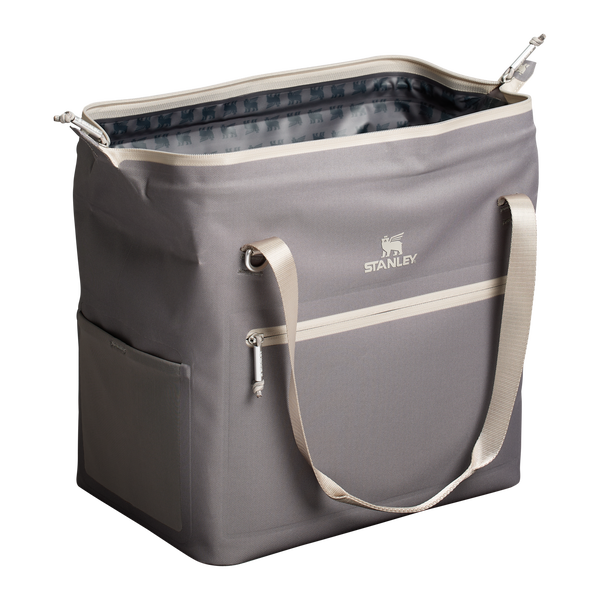 Stanley The All Day Julienne Max Cooler | 30 Can | 20 QT | 18.9 L