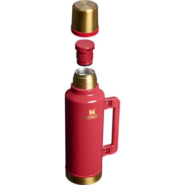 Stanley The Cheers & Cheer Classic Legendary Bottle | 2 QT