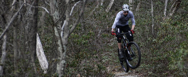 Stan's Notubes STICKER HELMET RED/WHITE PR