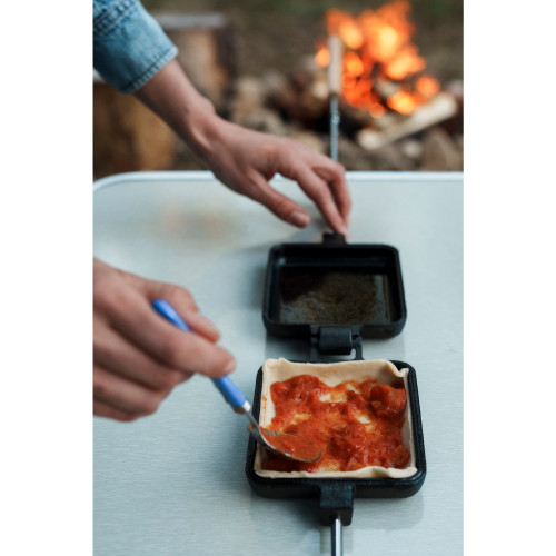 Stansport Cast Iron Square Pie Iron