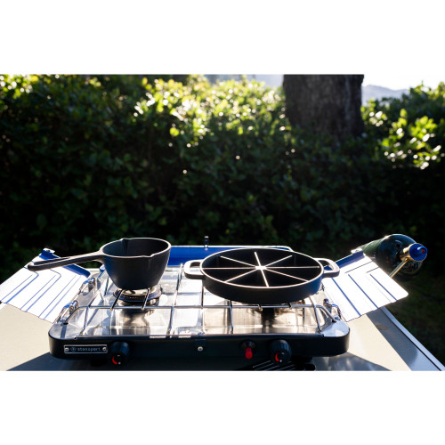 Stansport Pre-Seasoned Cast Iron Wedge Pan