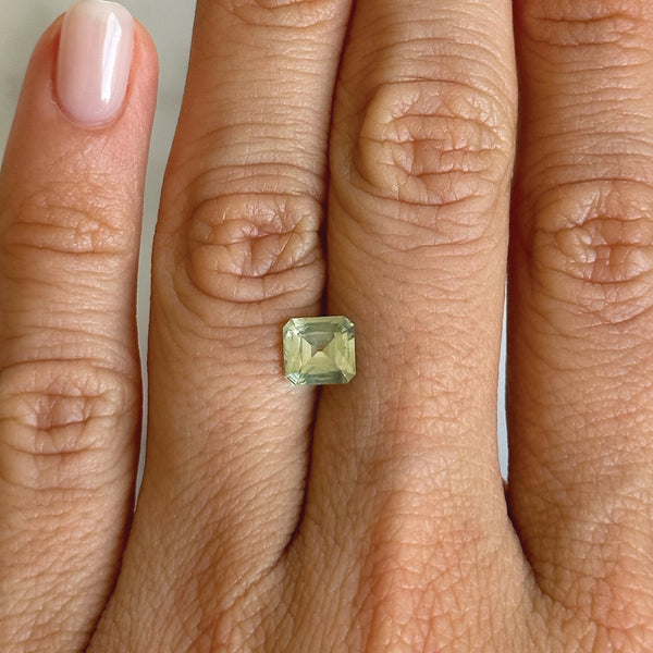 Starling BESPOKE 1.07CT MONTANA LIGHT GREEN SAPPHIRE