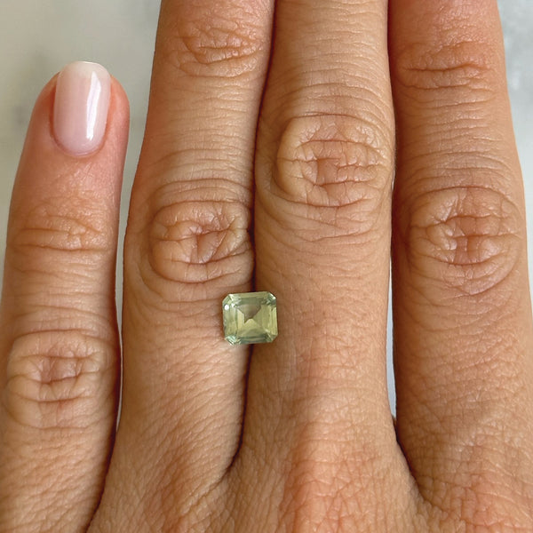 Starling BESPOKE 1.07CT MONTANA LIGHT GREEN SAPPHIRE