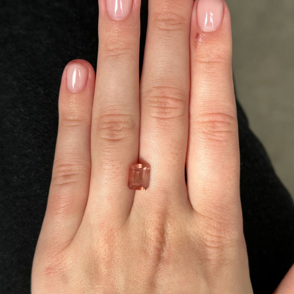 Starling Bespoke 2.20ct Oregon Sunstone Emerald Cut