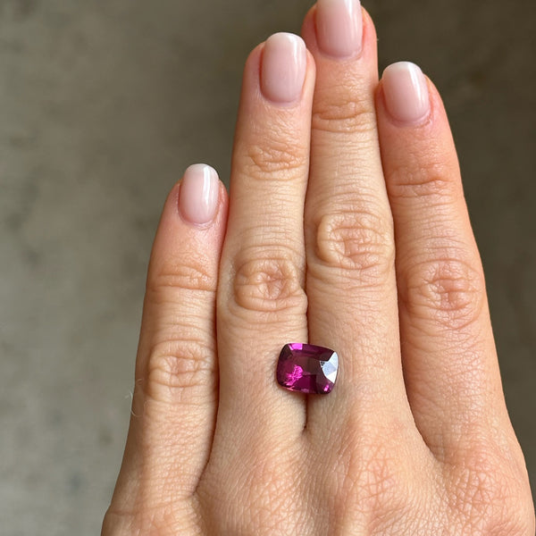 Starling BESPOKE 3.42CT PINKISH-PURPLE RHODOLITE GARNET