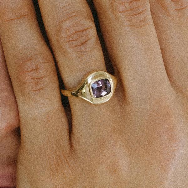 Starling 1.18CT SRI LANKA SPINEL RIPPLE RING