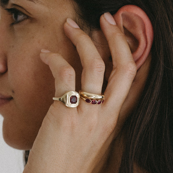 Starling 2.1CT GARNET RIPPLE RING