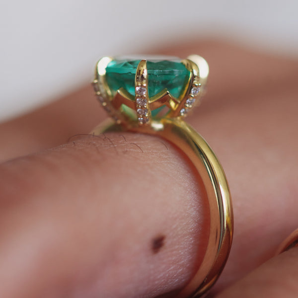 Starling 2.81ct Muzo Emerald Neena Ring