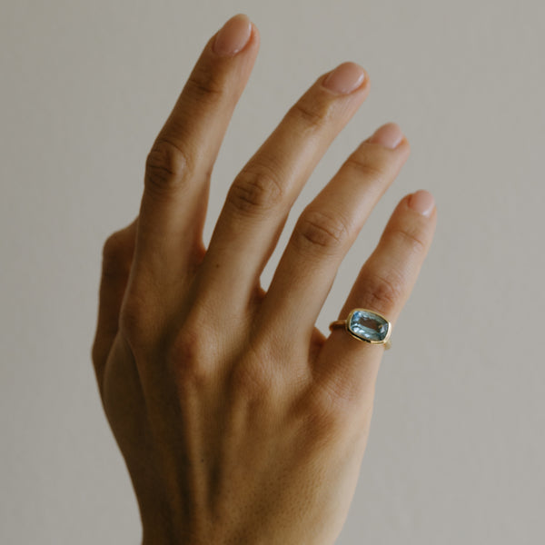 Starling 2.84ct Aquamarine Bezel Ring