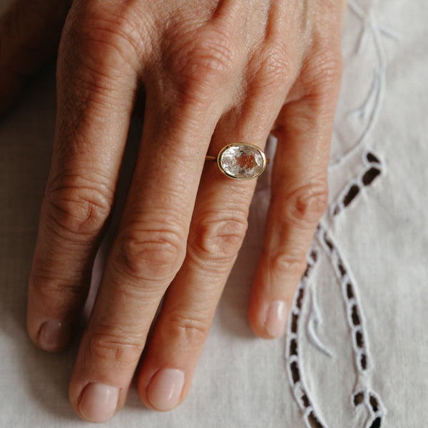 Starling 3.77CT PINK BERYL BEZEL RING