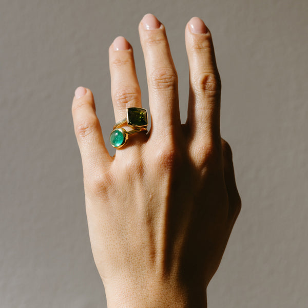 Starling 4.41ct Muzo Emerald Cabachon Bezel Ring