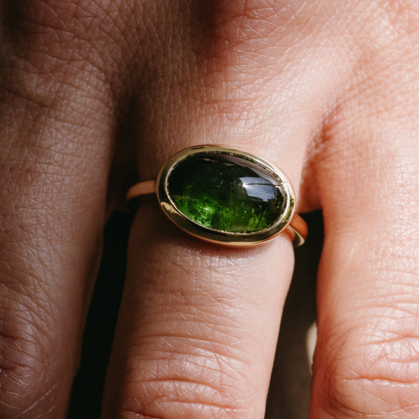 Starling 5.59ct Tourmaline Cabachon Bezel Ring