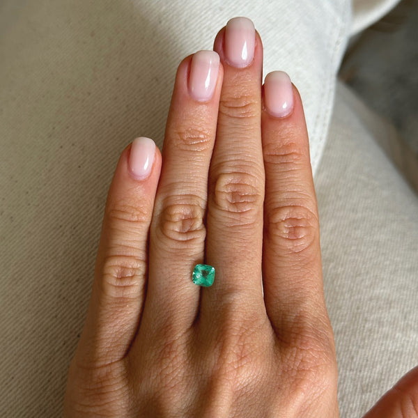 Starling BESPOKE 0.71CT COLOMBIAN EMERALD