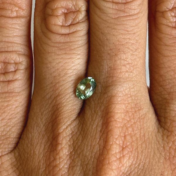 Starling BESPOKE 0.86CT OVAL ALEXANDRITE