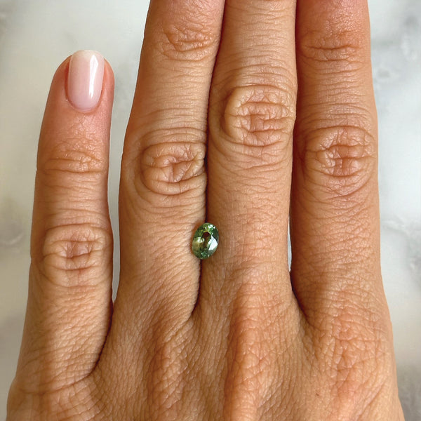 Starling BESPOKE 0.86CT OVAL ALEXANDRITE