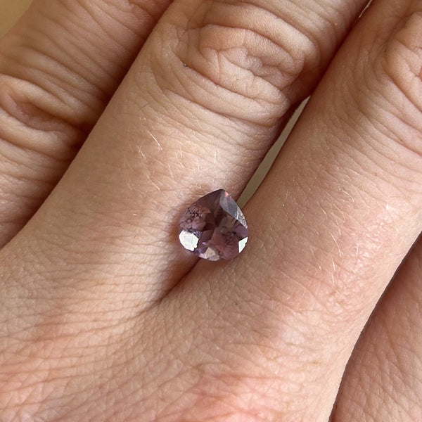 Starling BESPOKE 1.05CT PEAR AMETHYST